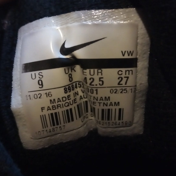 Nike air basketball shoes - Picture 4 of 4